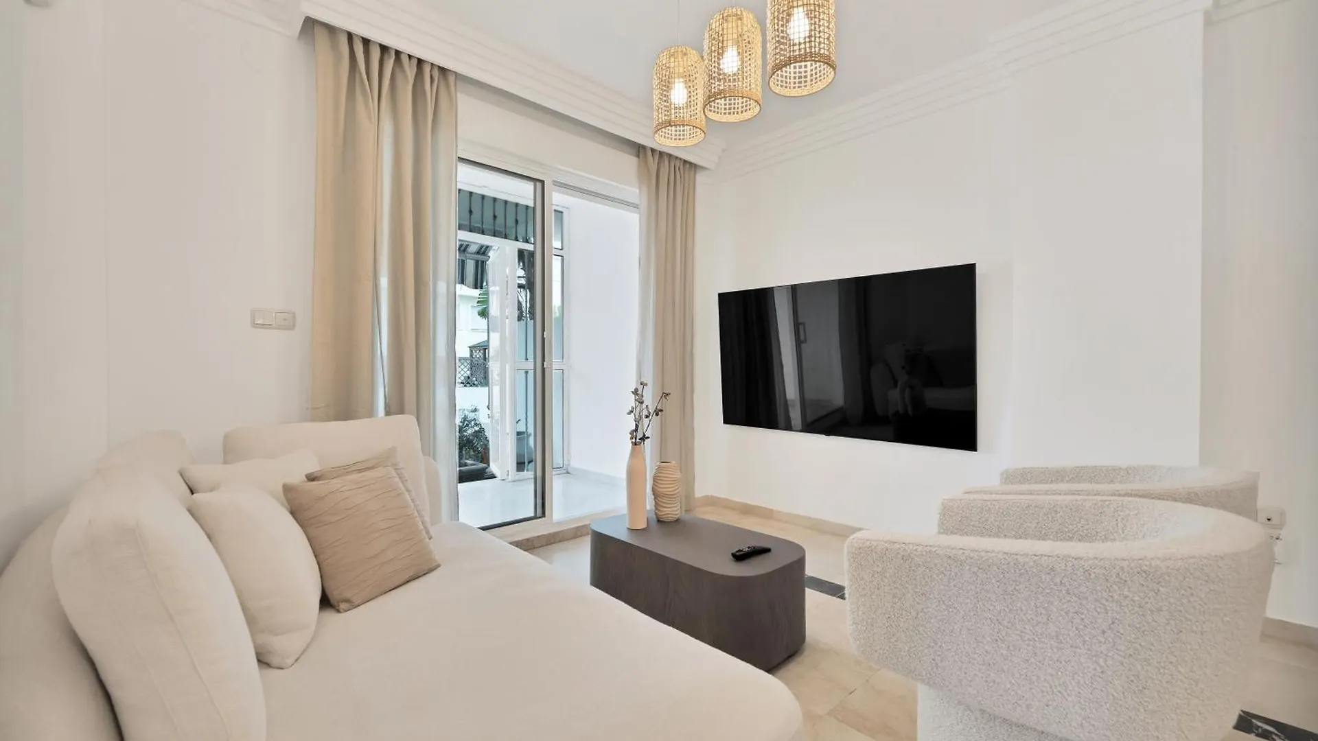 Marbella Beachfront - Exclusivo Apartamento En Primera Linea De Playa 0*,  Spain